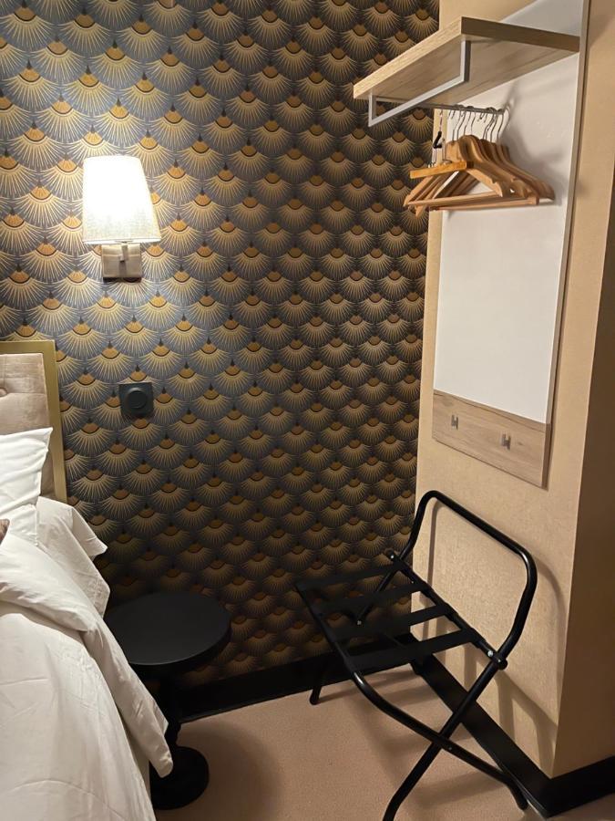Coco Marco Hotel Nyons Bagian luar foto