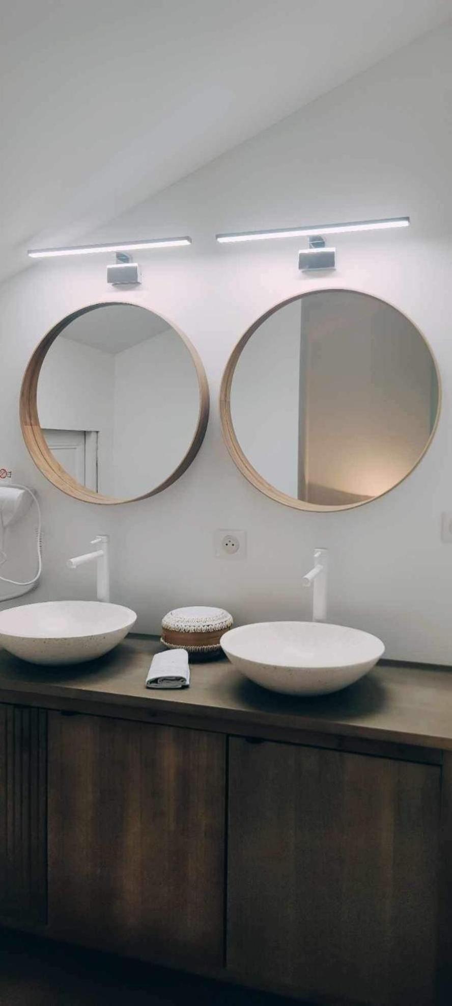Coco Marco Hotel Nyons Bagian luar foto