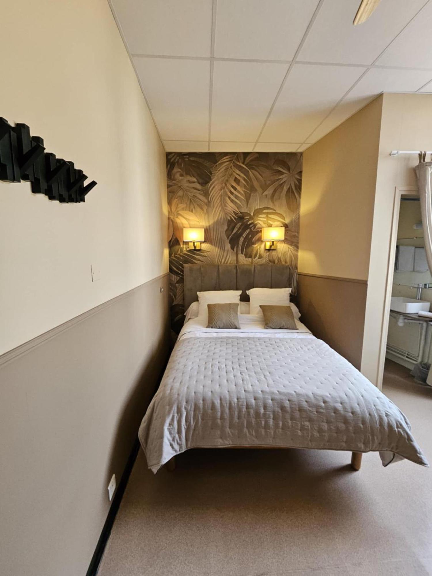 Coco Marco Hotel Nyons Bagian luar foto